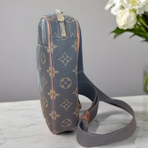 ✨️🔥Authentic EUC Louis Vuitton Pochette Monogram Gange Bumbag - Picture 7 of 15